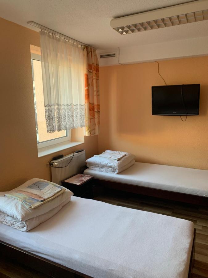 Tanie Noclegi Bartek Kielce Exterior foto